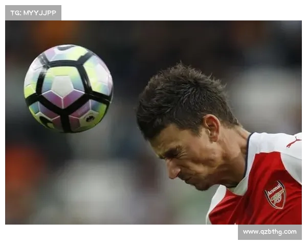 大卫路易斯独特踢球位置解析与战术价值深度剖析