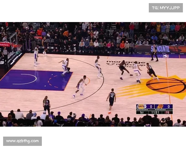 布克与其他球员的友谊与竞争:从共鸣到对抗的篮球之路